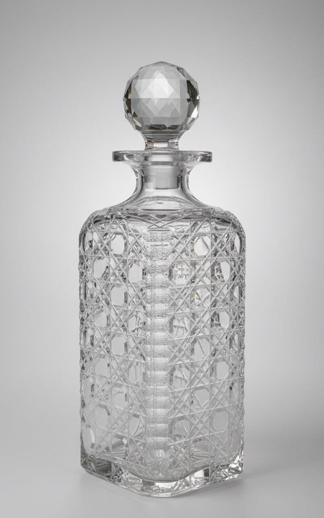 Fine Edinburgh cut crystal Decanter